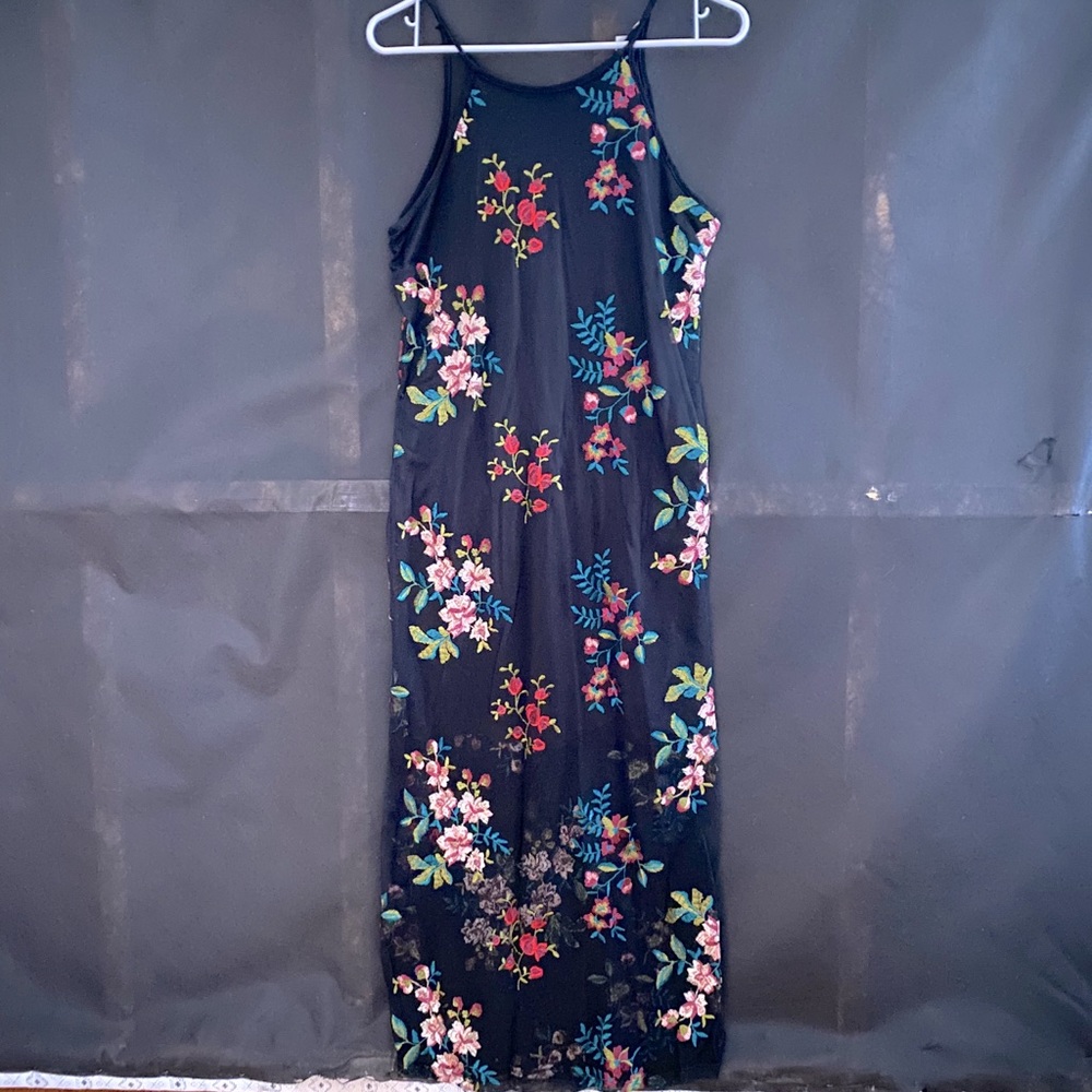 Wore To An Event, No Longer Need It - image 1